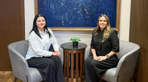 ​Ana Miriam Ramos se reúne con la nueva secretaria general del STASAC, Cecilia Carrillo, en Culiacán