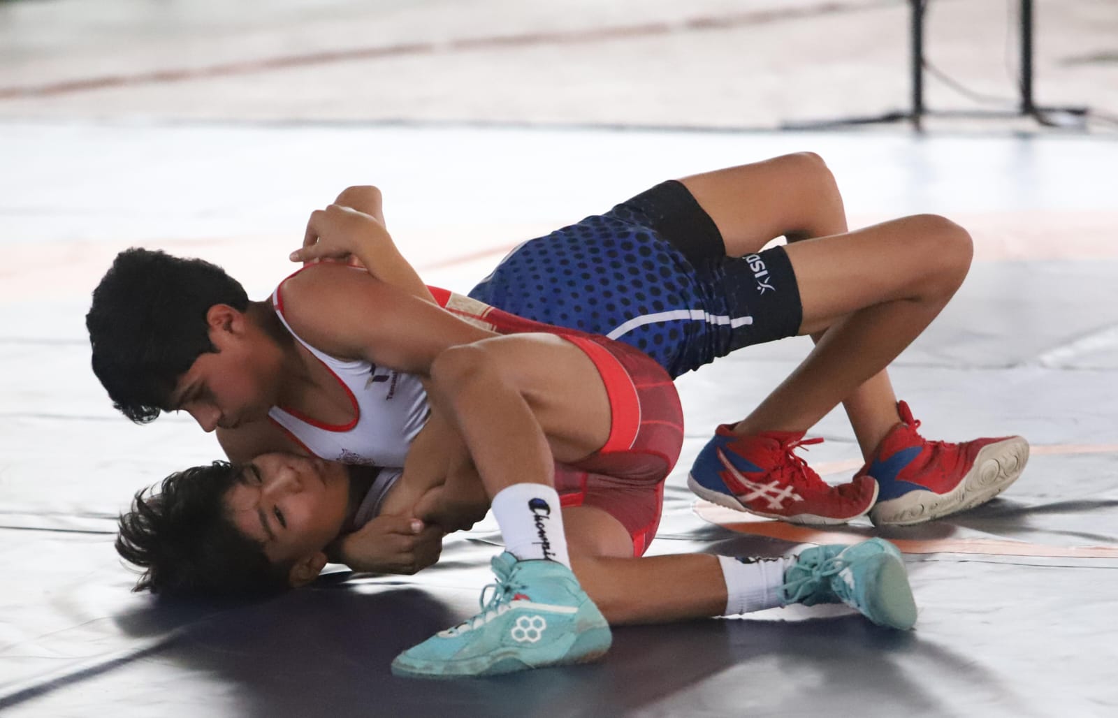 Sinaloa suma medallas en inicio de las Luchas de la Olimpiada Nacional CONADE 2026