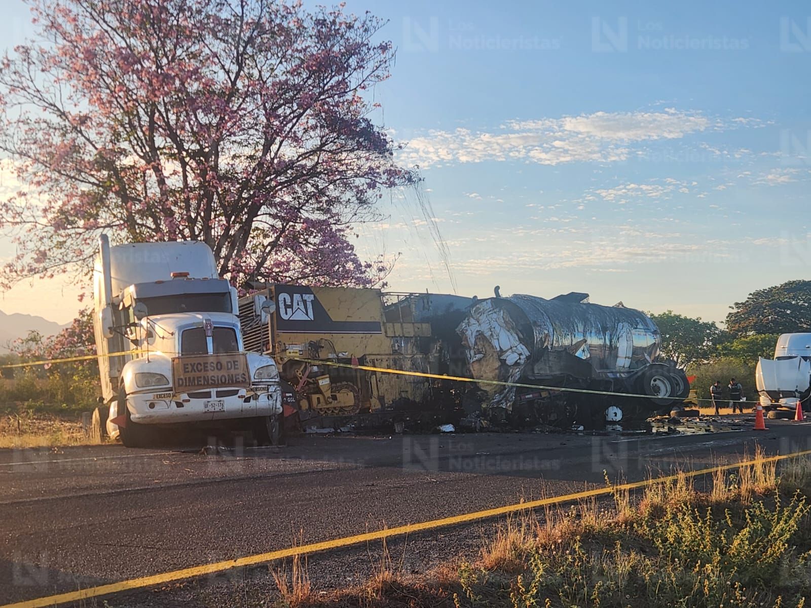 Un muerto y dos heridos deja choque de tráileres sobre la Culiacán Mazatlán