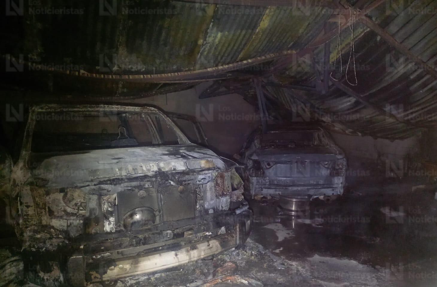 Voraz incendio en campo El Cafetal de Navolato arrasa con bodega y vehículos