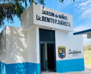 Yaneth comparte su historia como maestra, en Guasave