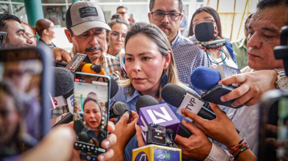 Ceapas atiende con pipas a comunidades afectadas por sequía en Sinaloa: Yeraldine Bonilla