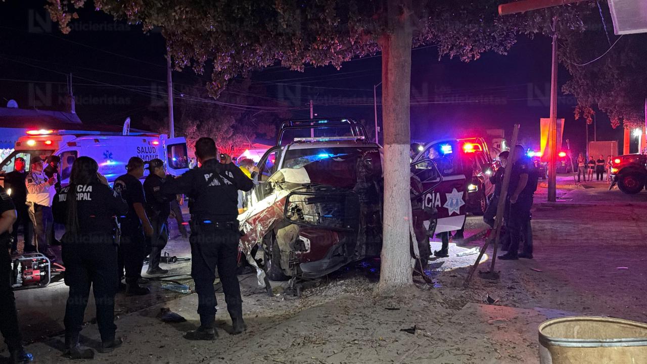 Accidente entre patrulla y vagoneta en la Bienestar de Los Mochis, Sin.