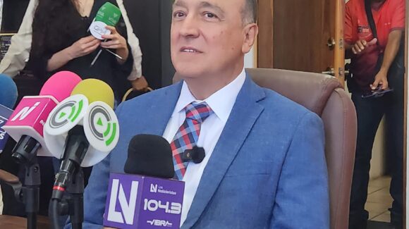 Que se abstengan funcionarios de promover a uno de los 13 participantes del proceso interno de Morena en Sinaloa: Antonio Menéndez