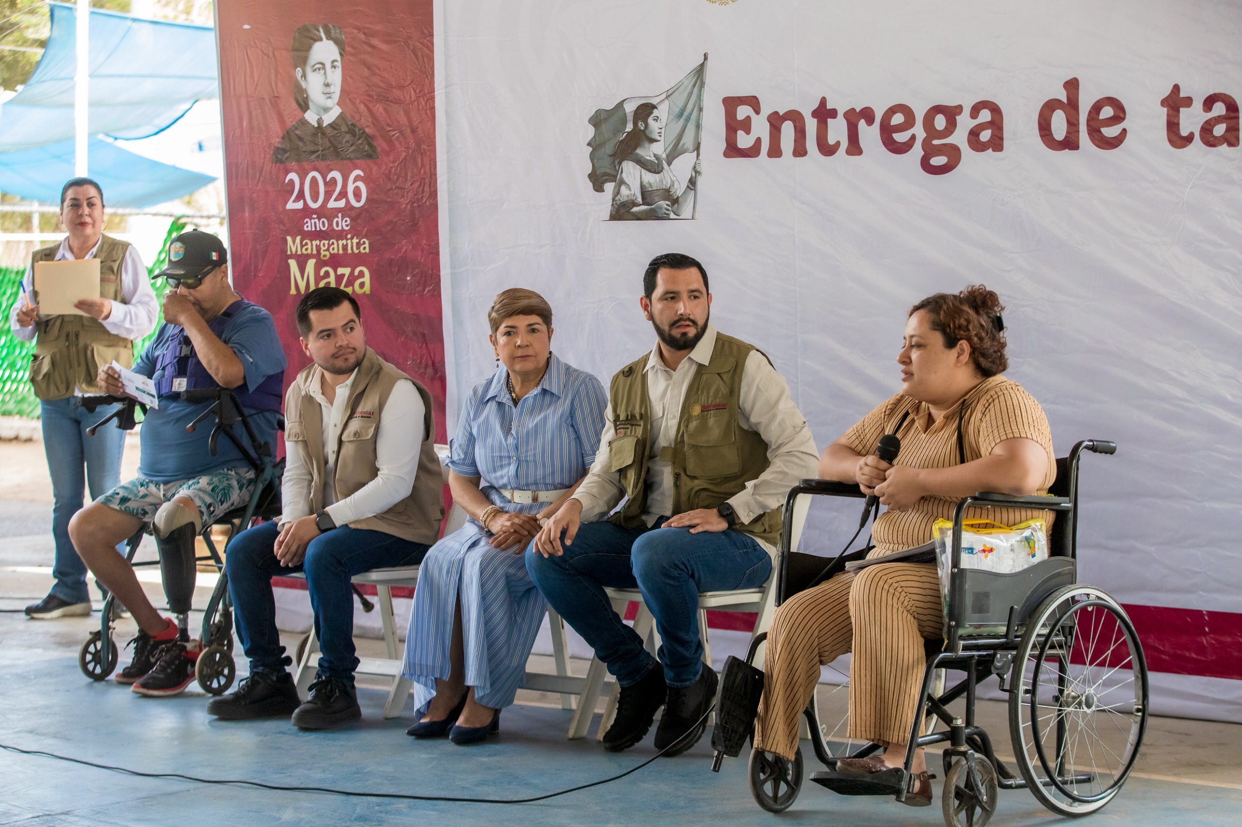 Entregan 832 tarjetas de pensión para personas con discapacidad en Guasave
