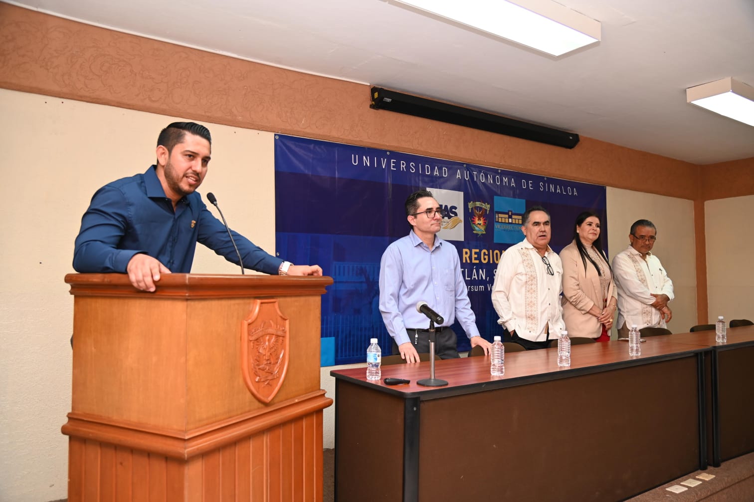 Reunión de trabajo con directores y secretarios académicos de la Unidad Regional Sur de la UAS