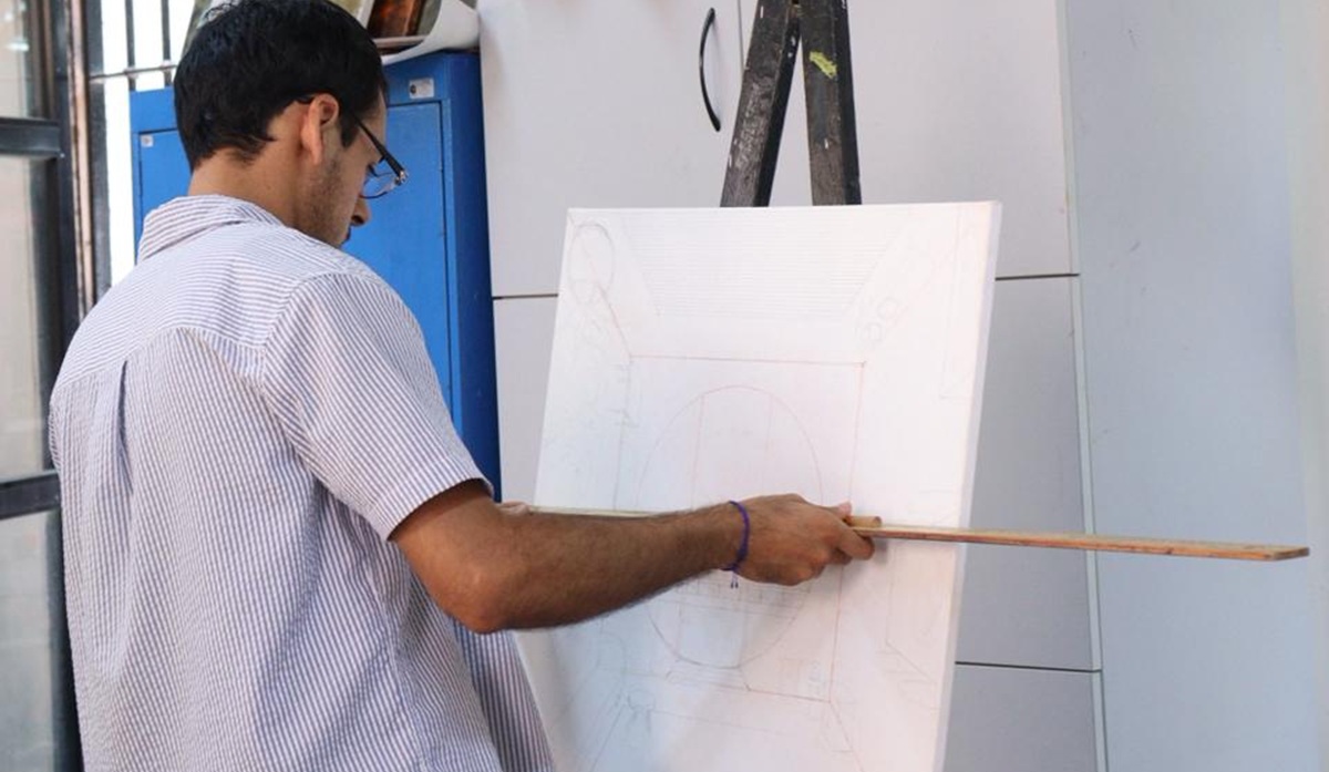 Alumnos de artes plásticas del Centro Municipal de las Artes en Mazatlán