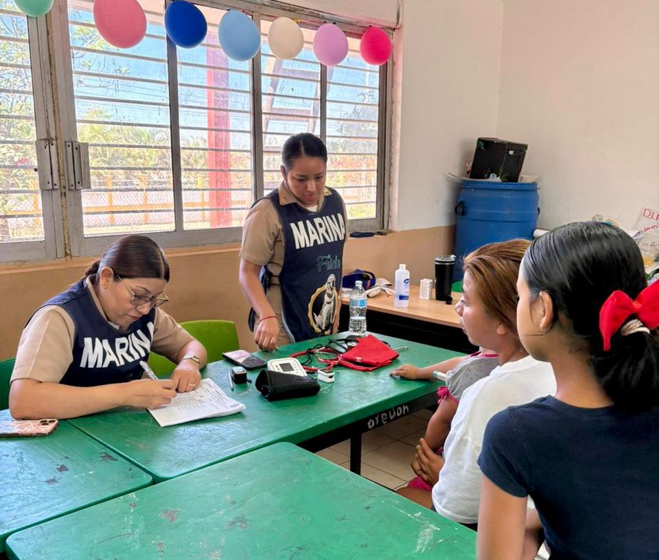 Apoyos y servicios en zona rural de Mazatlán