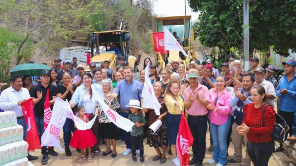 Alcalde de Badiraguato entrega y arranca obra pública en la comunidad de Cortijos de Guaténipa