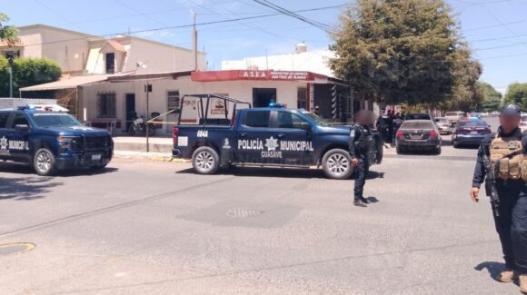 Sujeto asalta a mano armada y dispara en comercio de fertilizantes y limpieza en el centro de Guasave, Sinaloa