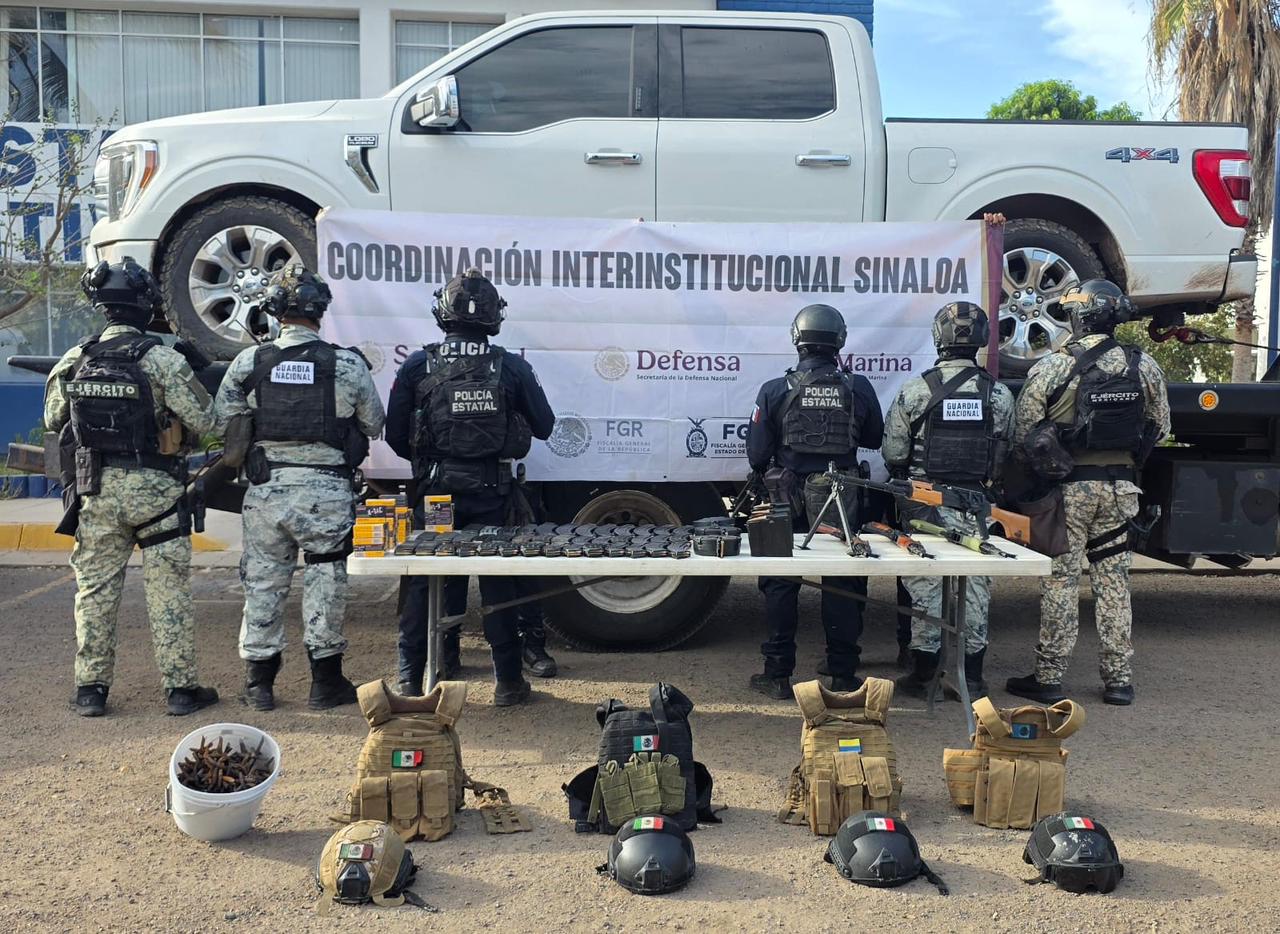 Camioneta blindada asegurada en Culiacán