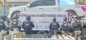 Camioneta blindada asegurada en Culiacán