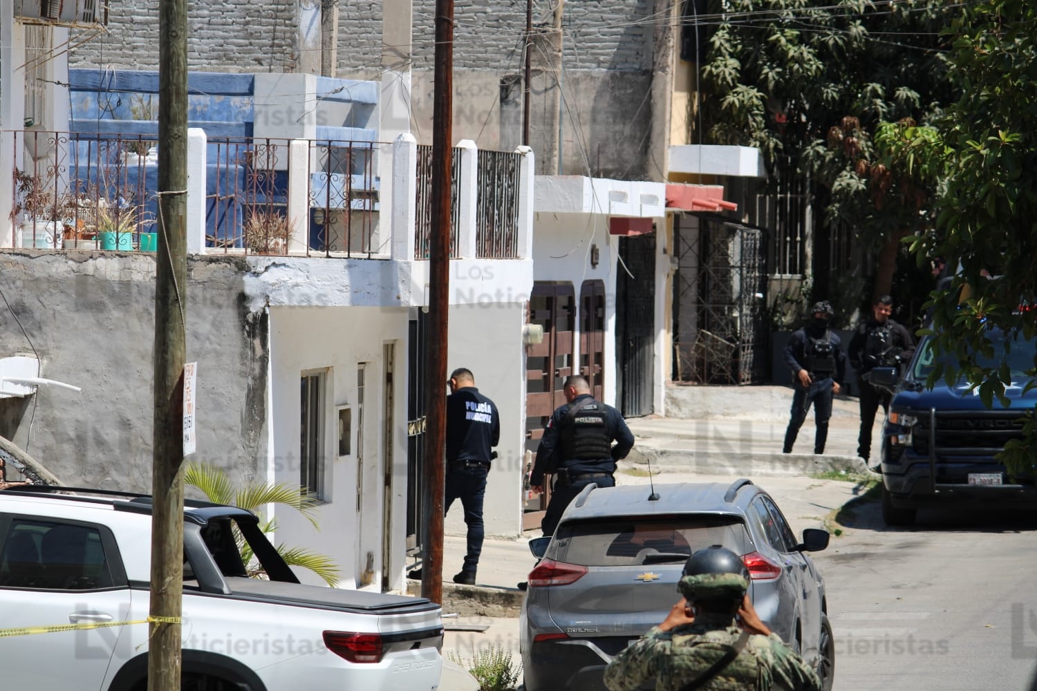 Presunto exmilitar resulta herido de bala en su domicilio en Mazatlán