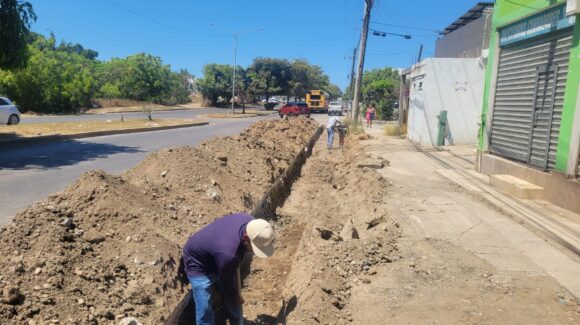 ¡Atención, Mazatlán, Sinaloa! Preparan bacheo en avenida Santa Rosa tras rehabilitación de drenaje