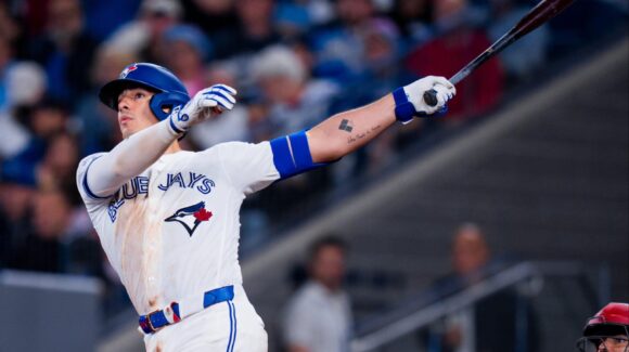 El sonorense Brandon Valenzuela conectar su cuarto home run en las Grandes Ligas