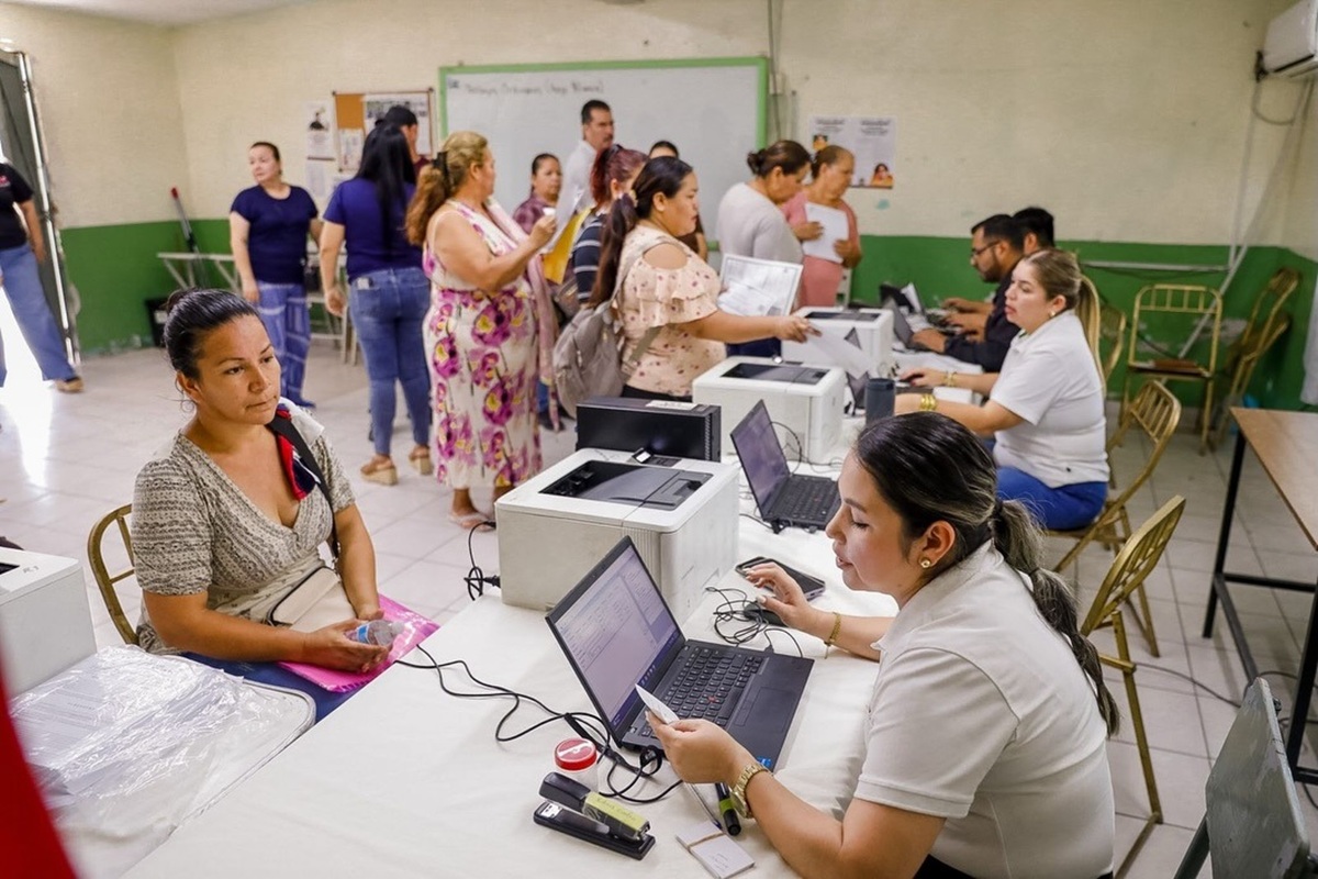 Brigada del Bienestar llega con sus servicios a Estación Dimas, San Ignacio