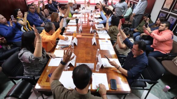Aprueban nueva integración de comisiones en Cabildo de Guasave; crean cuatro áreas y Comisión Transitoria del Agua