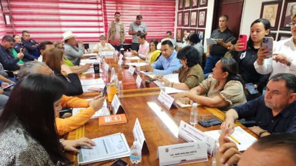 Ayuntamiento de Guasave formaliza petición a CFE: piden frenar cortes y aplicar tarifas justas