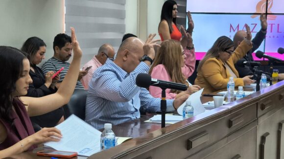 Aprueba Cabildo de Mazatlán pensiones, jubilaciones y reforma de lenguaje incluyente