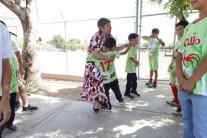 Invierten 2.4 mdp en cancha del Club Gallo Fut