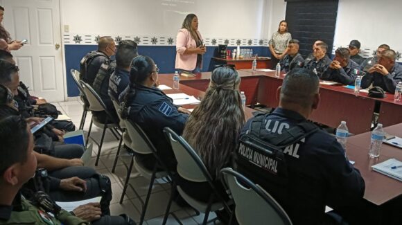 SSyPC Ahome capacita a personal operativo y preventivo sobre el uso y portación del machete
