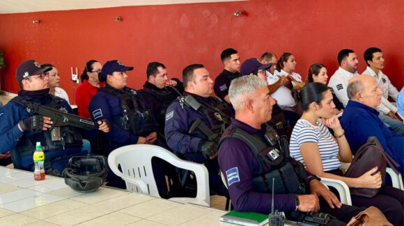 Capacitan a policías de Guamúchil, Sinaloa, en alcoholimetría y movilidad para fortalecer la prevención de accidentes