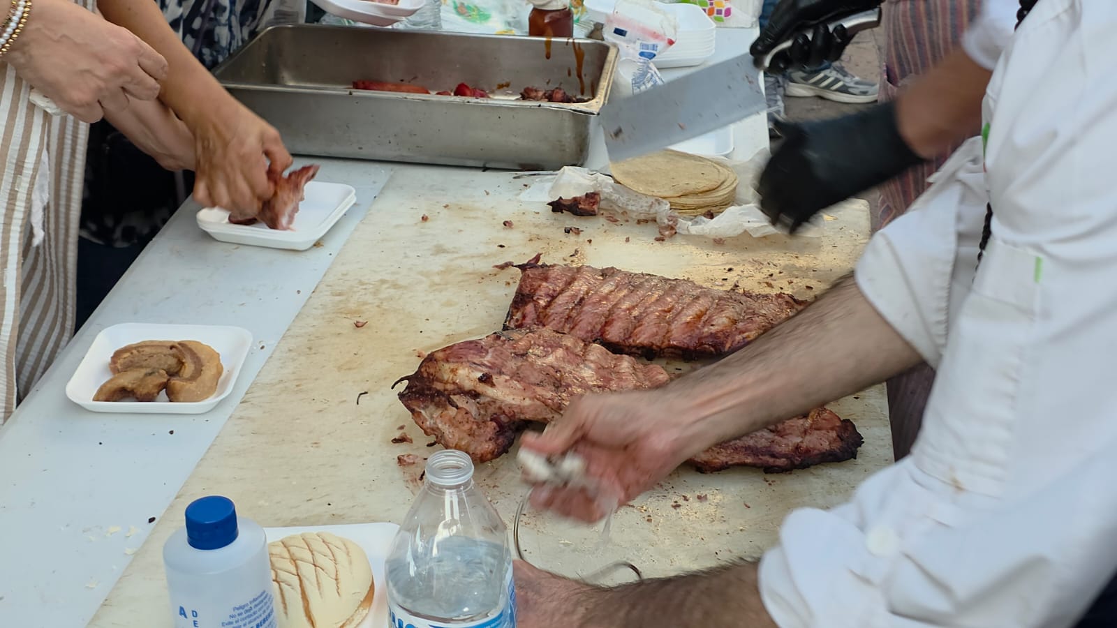Carne asada en inmediaciones del Ayto. de Culiacán
