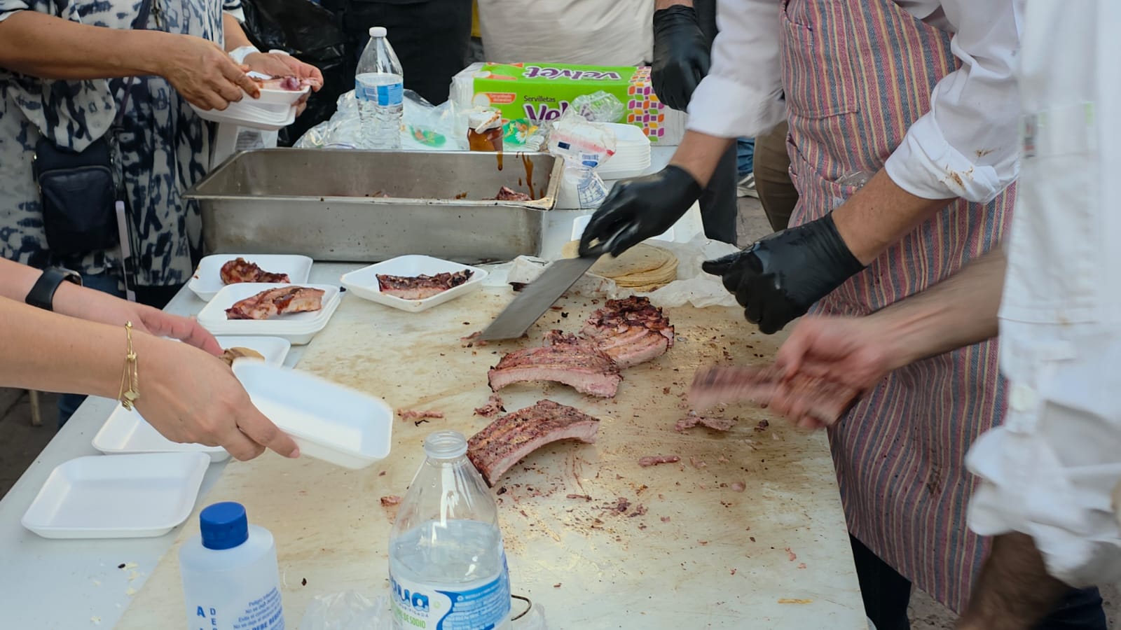 Carne asada en inmediaciones del Ayto. de Culiacán