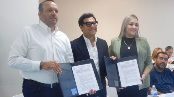 “Sinaloa hace historia”: Ceapas y Coepriss firman convenio estatal para cuidar la calidad del agua que llega a casa