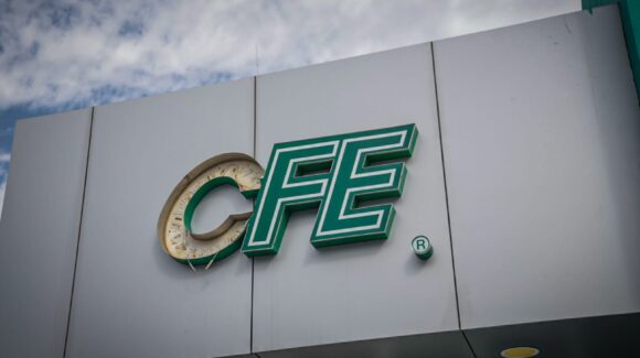 Persisten quejas contra la CFE en Sinaloa; usuarios buscan respuestas mientras la CEDH insiste en el acompañamiento