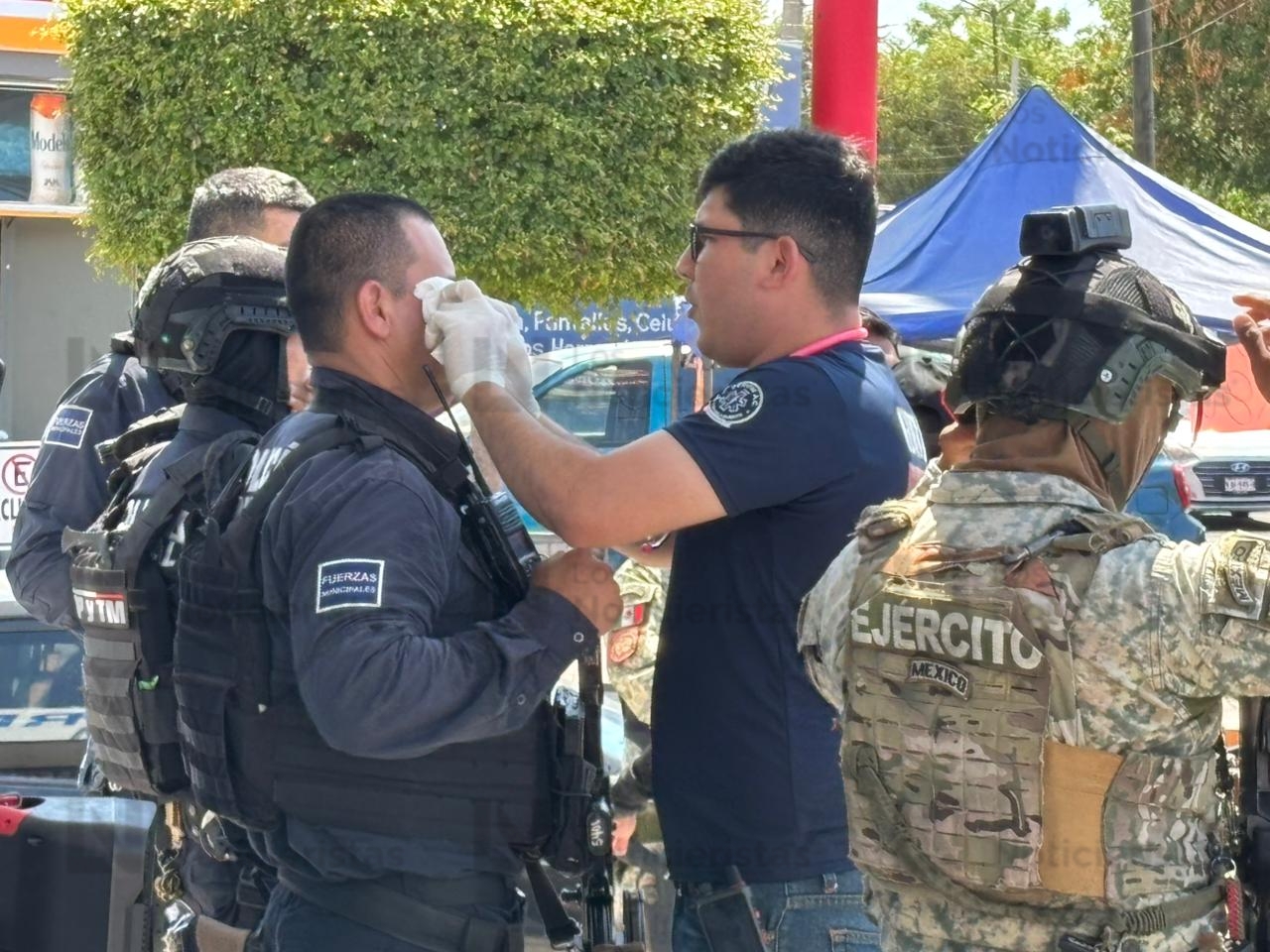 Choque entre patrulla municipal y vehículo en la CNOP de Culiacán
