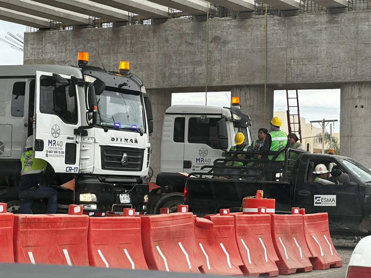 Cierre vehicular entre el Libramiento Óscar Pérez Escobosa y la México 15, en Mazatlán