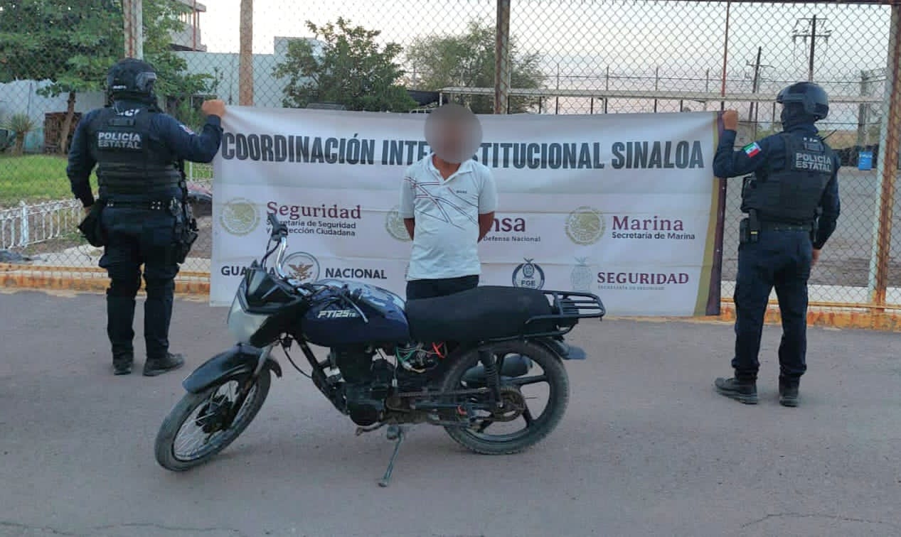 Civil detenido en Navolato, Sin.