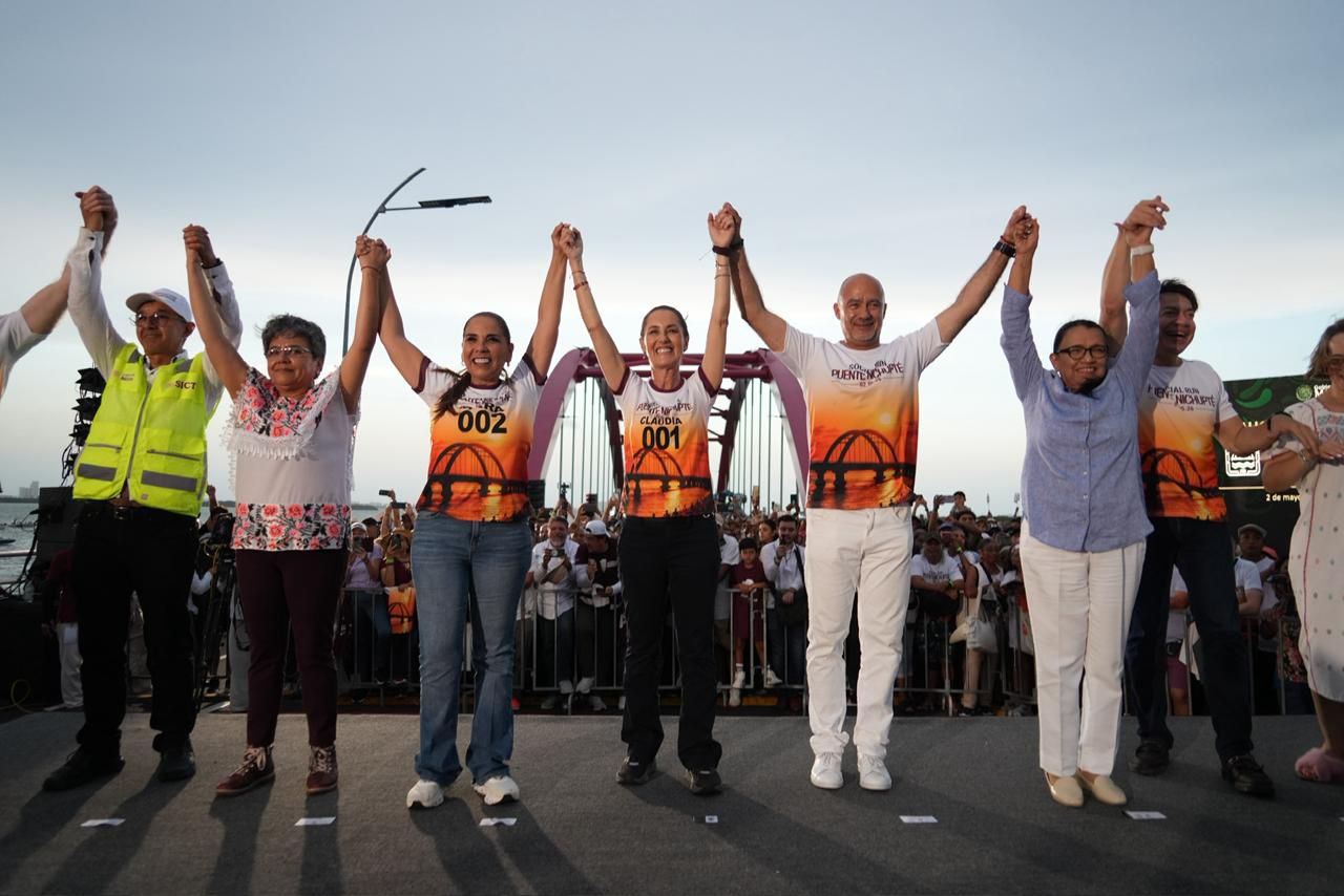 Claudia Sheinbaum inaugura puente vehicular en Cancún, Quintana Roo