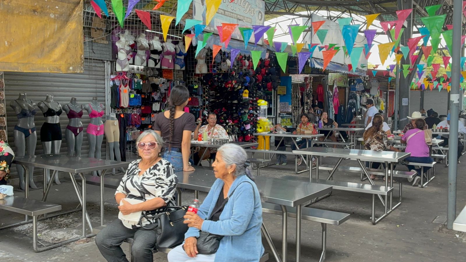 Comerciantes del mercado Zona 030