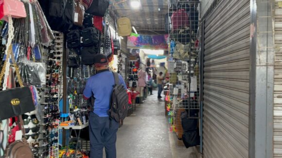 Comerciantes del centro de Culiacán prevén recuperación económica para el cierre de 2026