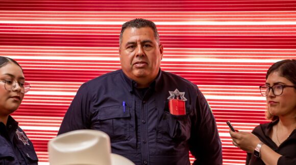 Secretario de Seguridad de Guasave, Sinaloa, comparece ante Cabildo por caso de limpiavidrios; niega abuso de autoridad