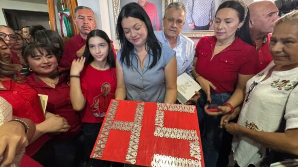 Con llaves y recuerdos, trabajadores del Stasac buscan inmortalizar a Homar Salas con un busto