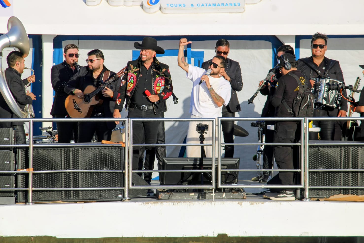 Concierto en el mar de Luis Ángel El Flaco en Mazatlán