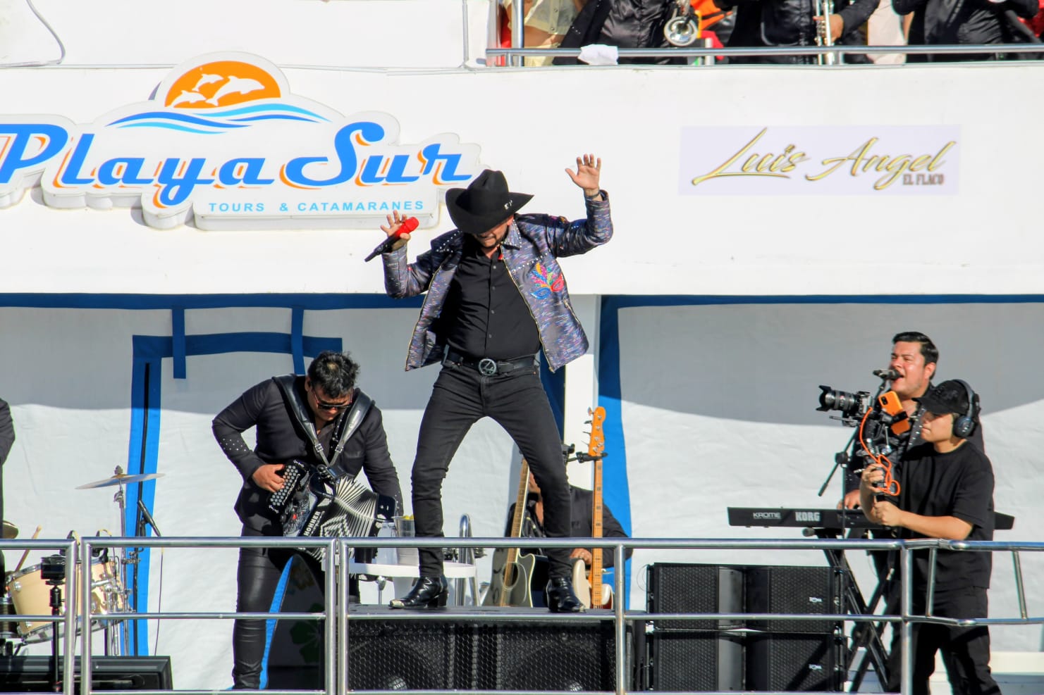 Concierto en el mar de Luis Ángel El Flaco en Mazatlán