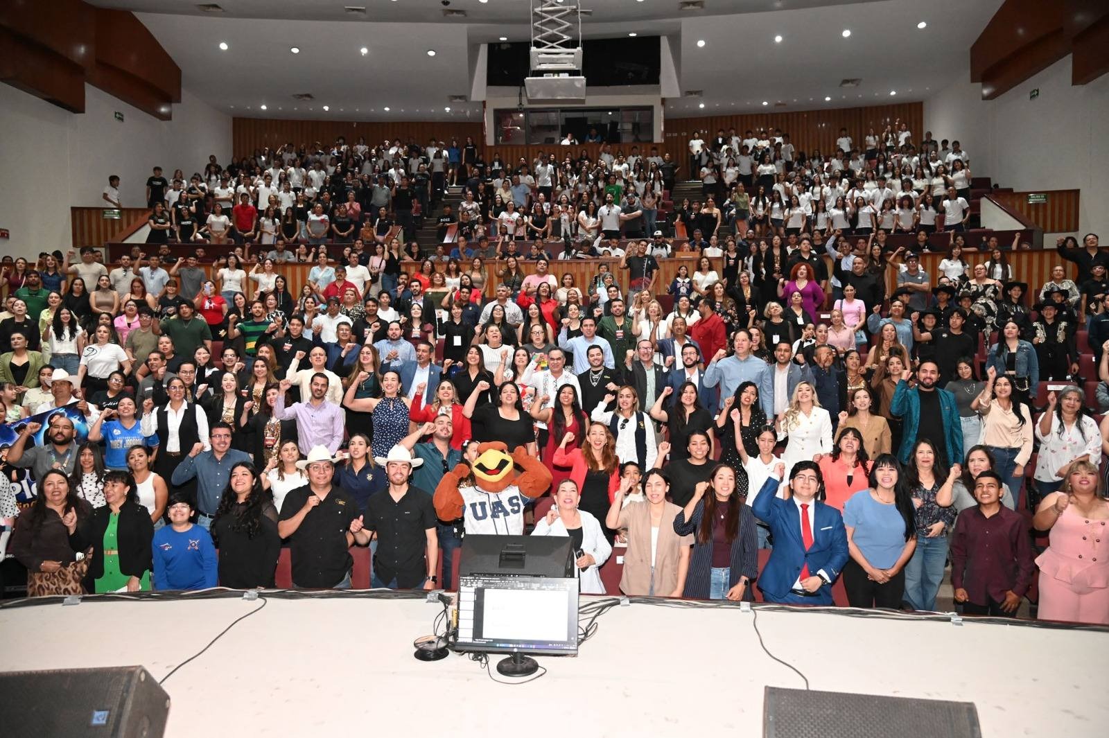 Concurso "Brillando con la UAS: Visión 2026" en Culiacán