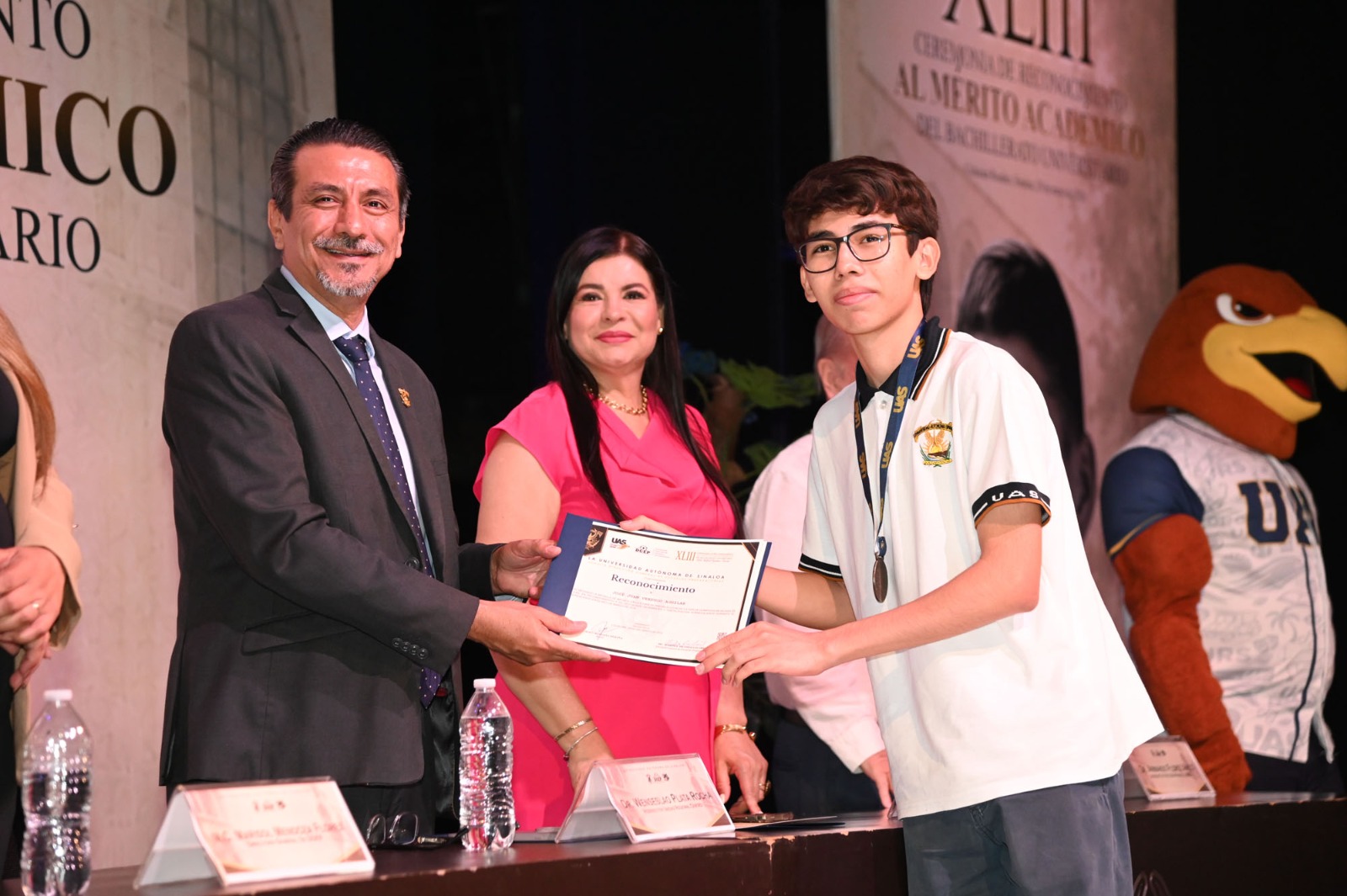 Celebra la UAS concurso Rafael Buelna Tenorio