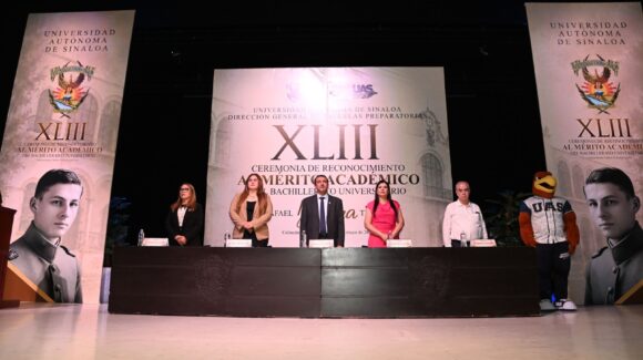 Celebra la UAS concurso Rafael Buelna Tenorio; entrega el Reconocimiento al Mérito Académico a 156 alumnos y 32 docentes