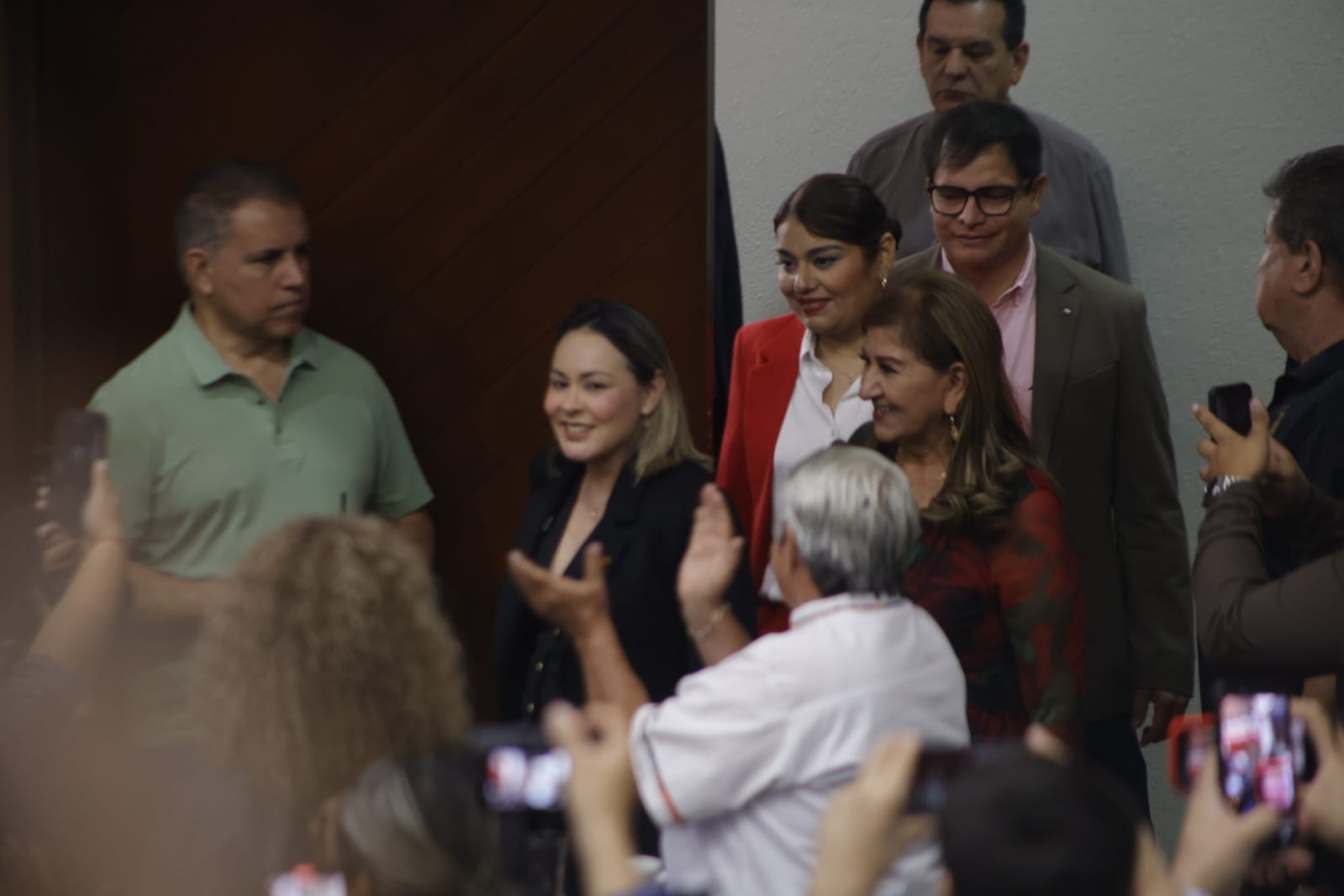 Yeraldine Bonilla Valverde rinde protesta como gobernadora interina de Sinaloa