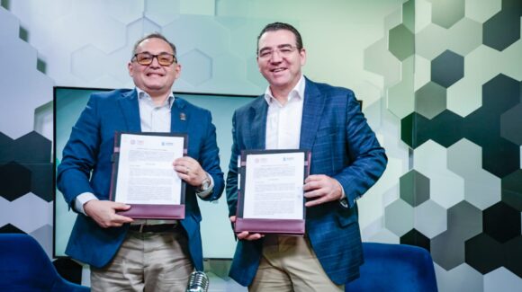 “Son tiempos de alianzas”: UAdeO y Súmate IAP firman convenio de colaboración