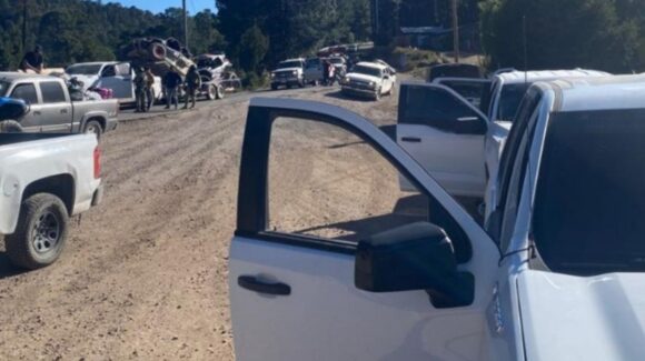 Violencia azota el Triángulo Dorado: reportan tiroteos, ataque a Banco del Bienestar, desplazados, escasez de alimentos y combustible en El Durazno, Durango