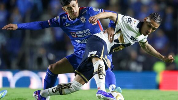 Cruz Azul y Pumas empatan sin goles en la ida de la final en la Liga MX