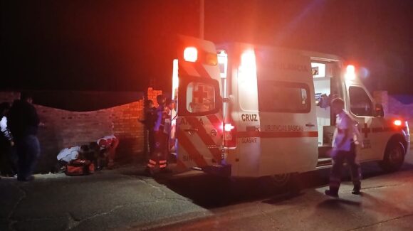 Joven sufre fractura de pierna tras derrapamiento en carretera de Bamoa a León Fonseca, Guasave, Sinaloa