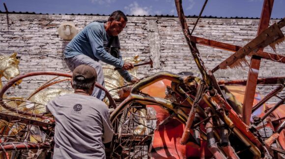 Entre madera, acero y recuerdos; Mazatlán, Sinaloa, desmantela sus carros alegóricos e inicia la cuenta regresiva para el Carnaval 2027