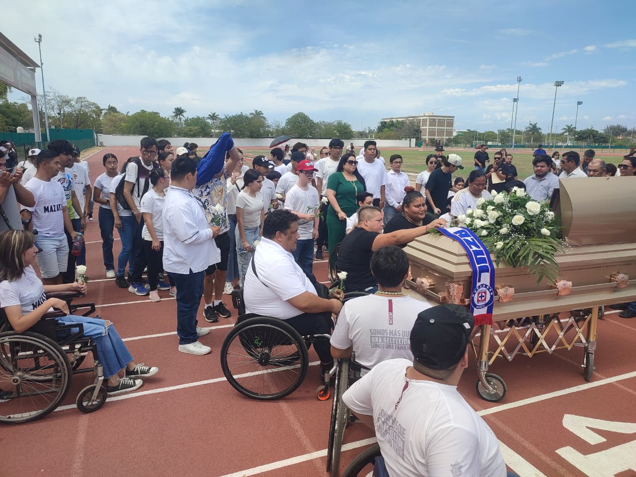 Despiden desde la pista a Trini Serrano, medallista que dejó huella en el deporte adaptado